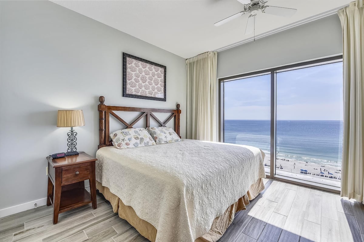 Departamento, vista a la playa | Tabla de planchar con plancha y wifi gratis
