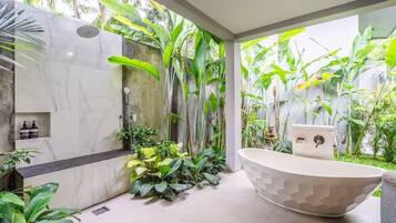 Family Villa, 4 Bedrooms, Private Pool | Bathroom