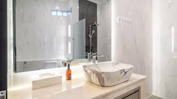 Family Villa, 3 Bedrooms, Private Bathroom | Bathroom | Bathrobes, slippers, bidet