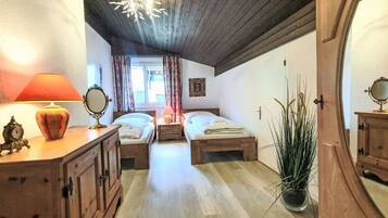 2 bedrooms, Internet