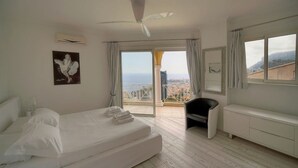Unclassified image, 2 of 75, button - 16312019 FRGK MONACO Magnificent Sea View Villa (Beausoleil)