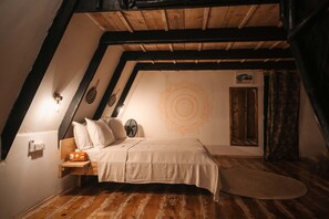 1 bedroom, iron/ironing board, internet, bed sheets