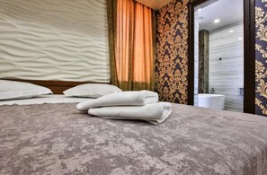 Double Room, City View | Free WiFi - Israel Ori Hotel (Yerevan)