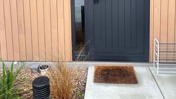 Apartment, 3 Bedrooms | Exterior detail