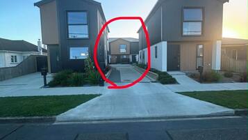 Apartment, 3 Bedrooms | Exterior