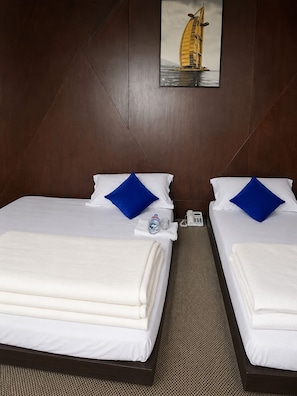 Deluxe Studio, Hill View | Laptop workspace, free WiFi, bed sheets - Doko Resort Kanyam (Suryodaya)