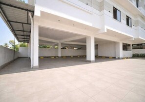 Property grounds - TARA INN (Aluva)