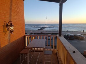 Outdoor dining - Vrbo Property (Lido di Ostia)