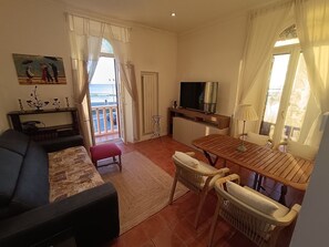 Living area - Vrbo Property (Lido di Ostia)