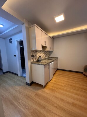 Family Apartment, River View | Interior - MSA PANSİYON (ÇAYKARA)
