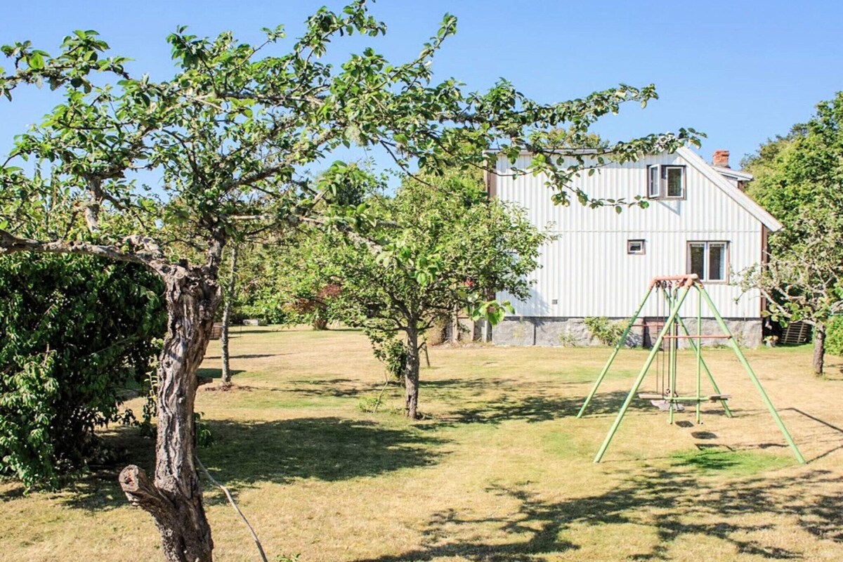 Host profile image