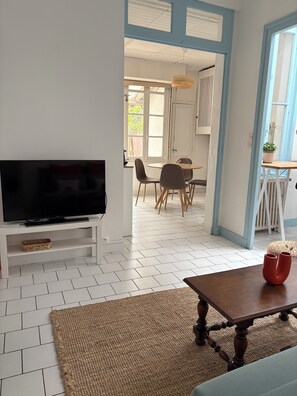 Interior - L'Echoppe bordelaise (private garden, ideal for couples/families) (Talence)