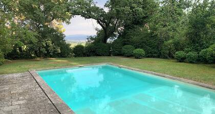Petit coin de paradis en plein cĆur de la campagne Aixoise