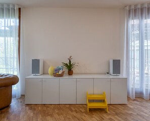 Interior - Vrbo Property (Berlin)