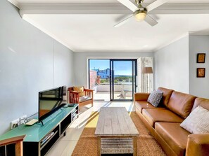 TV - Azure 31  on Big Bay (Cape Town)