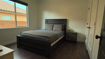 4 Schlafzimmer, kostenloses WLAN, Bettwäsche