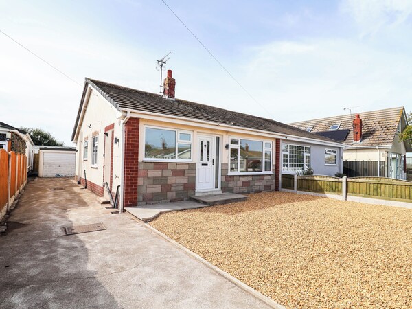 6 Bastion Close - Prestatyn