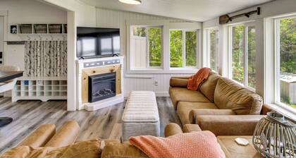Quiet Relaxing Lakefront Cabin w/ Private Dock