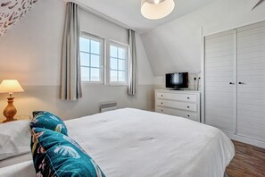 Room - Houlgate Duplex for 8 with Spa (Houlgate)