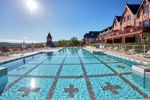 Pool - Houlgate Duplex for 8 with Spa (Houlgate)