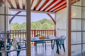 Dining - Premium Apartment for 6 near Lake (Biscarosse)