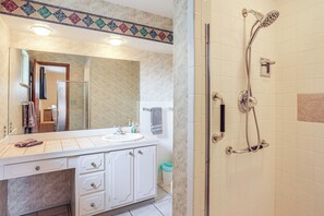Bathroom - Extended-Stay Home/Office, 8 Mi to Dtwn Denver (Lakewood)