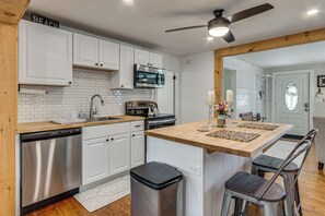 Refrigerador, microondas, parrilla de estufa y lavavajillas 