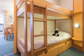 Room - Premium Cerdagne Apartment for 6 (Font Romeu Ermitage)