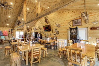 Endless Fun! Lakefront Cabin at Birch Haven Resort
