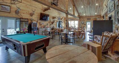 Family Escape on Gull Lake! Dock/Launch Access