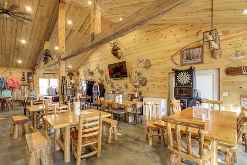 Cozy Lakefront Cabin at Birch Haven Resort!