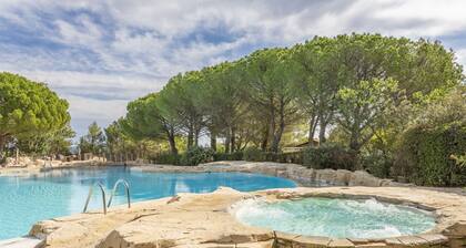 Stay with Private Outdoor Space