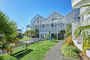 Exterior - Stunning River View Apartment for 5 (COURSEULLES SUR MER)
