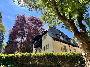 Kamer, 1 twee- of 2 eenpersoonsbedden, uitzicht op tuin | Exterieur