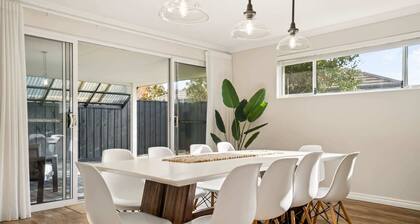 Luxury Waterfront 5-Bed Family Home Near Mandurah
