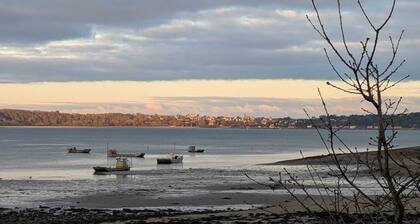 Venez découvrir la baie de Morlaix! Appartement au calme, quartier du port.