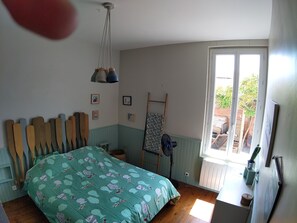 3 bedrooms, desk, free WiFi, bed sheets - Charming house - Swimming pool - Bassin Arcachon (Audenge)