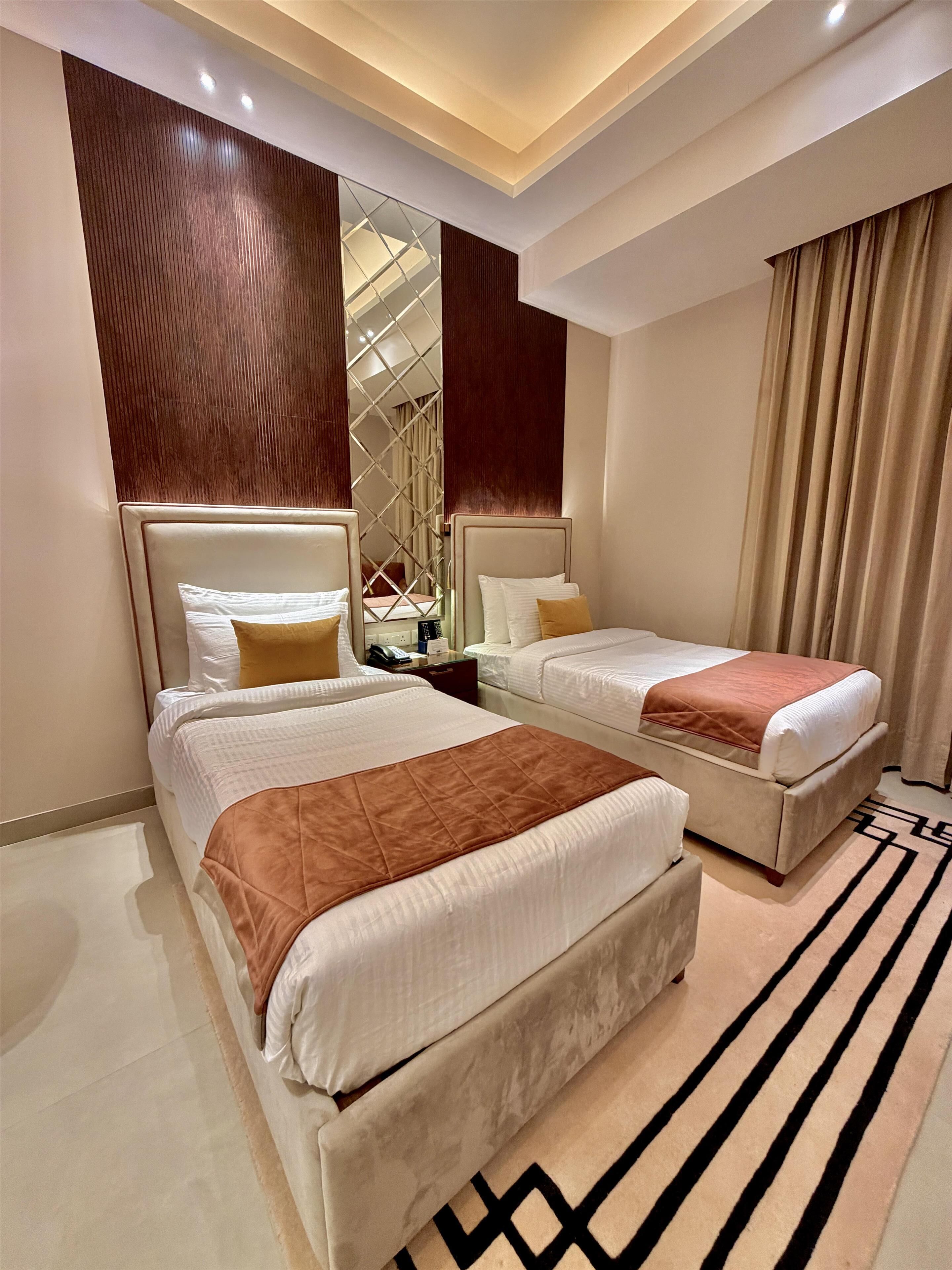 Superior Room, 2 Single Beds, Non Smoking, Pool View