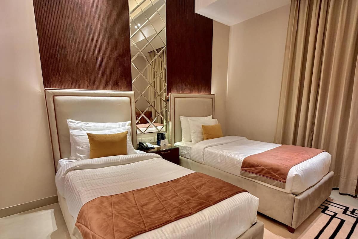 Superior Room, 2 Twin Beds, Non Smoking, Pool View | Down comforters, minibar, in-room safe, soundproofing