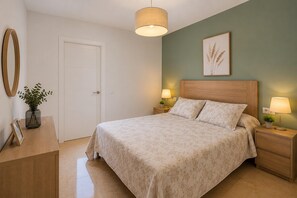 Room - Apartment by Playa Serena & Golf Views (Roquetas de Mar)