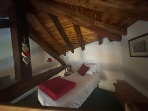 Room - Room 'Camera 1 - Tripla' with Mountain View, Balcony and Wi-Fi (Mont-Rion)