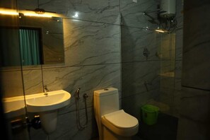 Bathroom - Wayanad Cave N Pillar Resort (Krishnagiri)