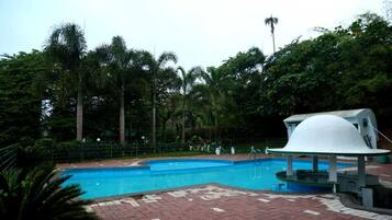 Piscine extérieure