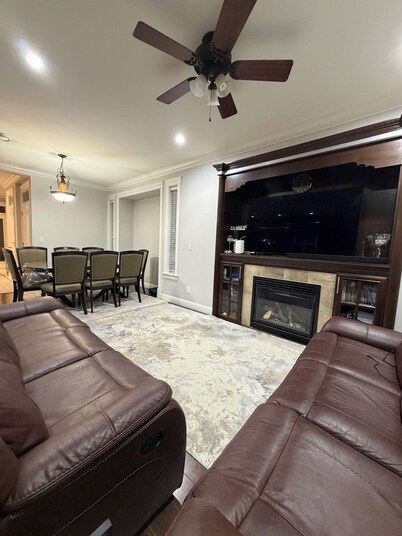 Comfortable and spacious bedroom in Langley!