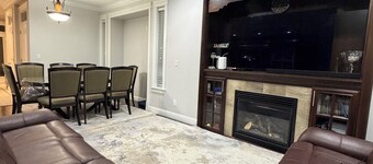 Comfortable and spacious bedroom in Langley!