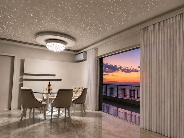 Dining - Starlight Seaview Suite | Flisvos Sunset (Paleo Faliro)