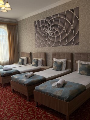 Desk, blackout curtains, soundproofing, iron/ironing board - Soffia Hotel (Baku)