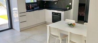 Charming 73 m² house with garden & spa located between Sea & Country