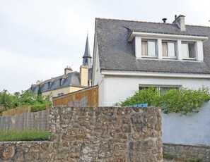 Exterior - Vrbo Property (Auray)