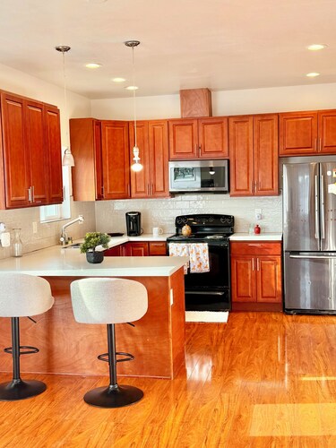 Cozy 2-bedroom house in gorgeous SeaTac with AC